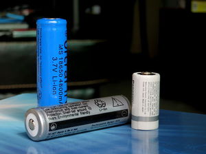 Зарядное устройство для литий-ионных  аккумуляторов