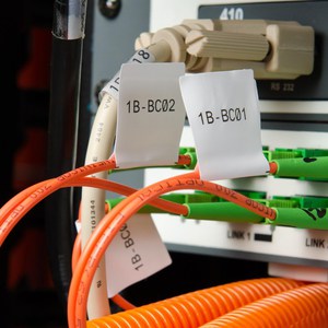Как провести электричество кабелями